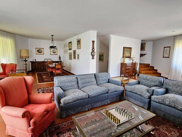 casa indipendente in vendita a Cetona