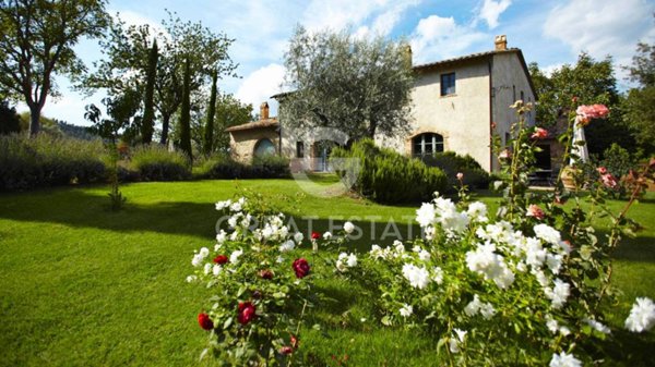 casa indipendente in vendita a Cetona