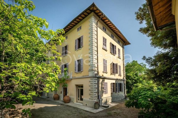 casa indipendente in vendita a Cetona