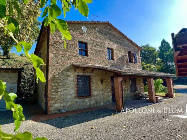 casa indipendente in vendita a Cetona