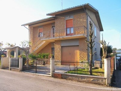 casa indipendente in vendita a Cetona