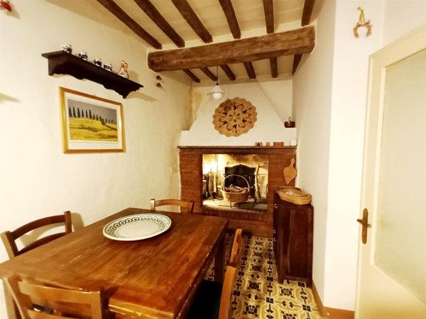 casa indipendente in vendita a Cetona