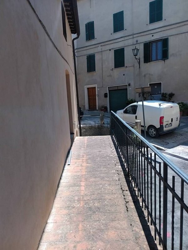 casa indipendente in vendita a Cetona