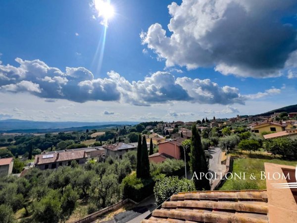 appartamento in vendita a Cetona in zona Piazze