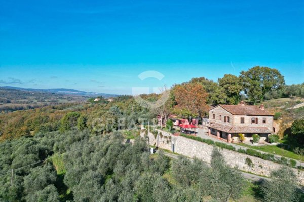 casa indipendente in vendita a Cetona
