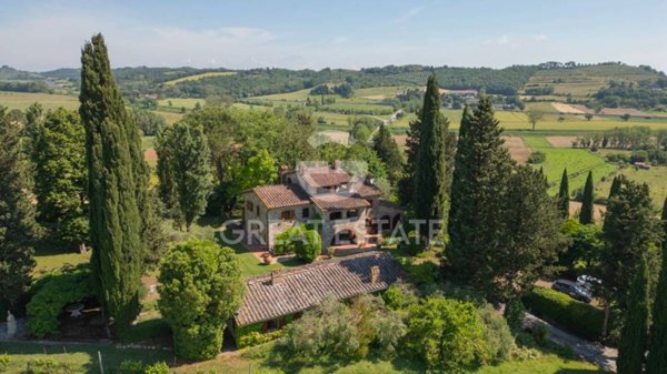 casa indipendente in vendita a Cetona