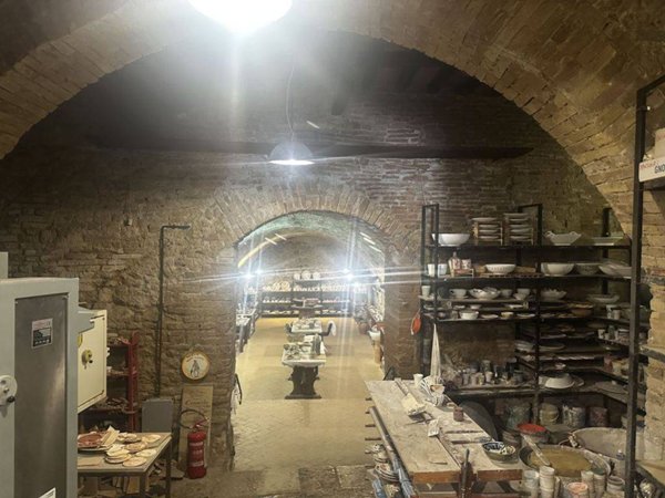 negozio in vendita a Cetona in zona Piazze