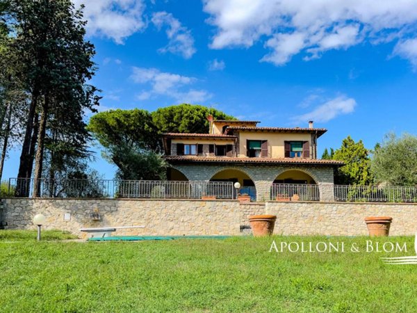 casa indipendente in vendita a Cetona