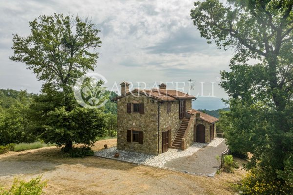 casale in vendita a Cetona