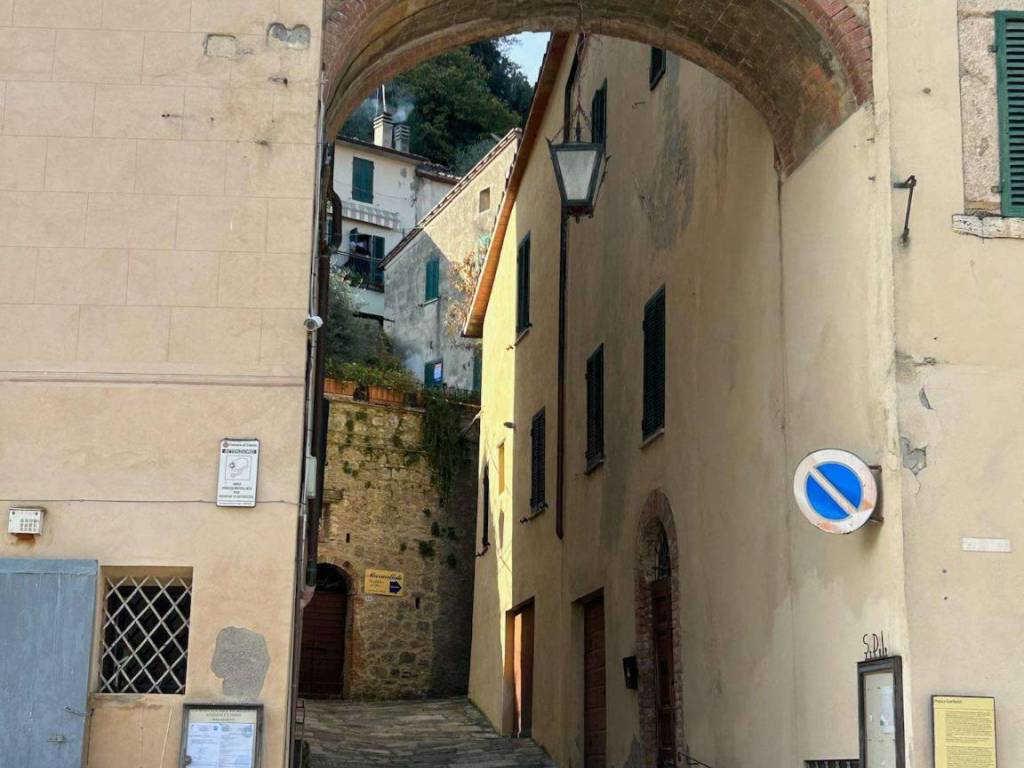 appartamento in vendita a Cetona