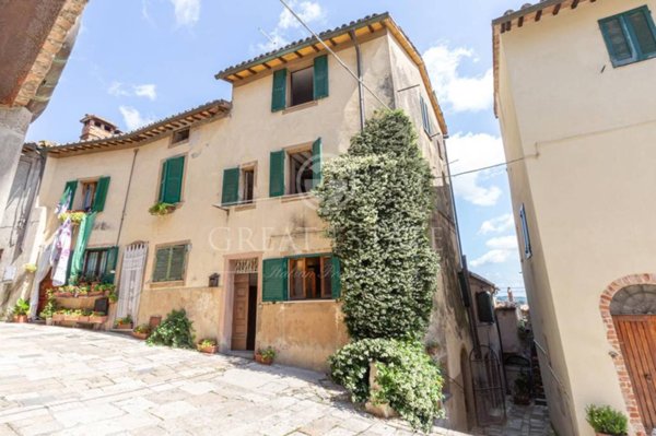 appartamento in vendita a Cetona
