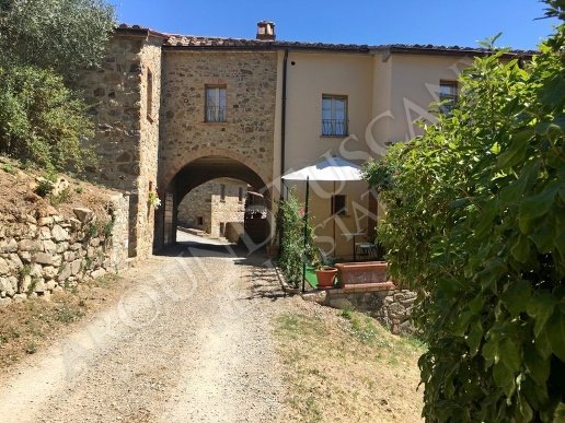 appartamento in vendita a Cetona in zona Piazze