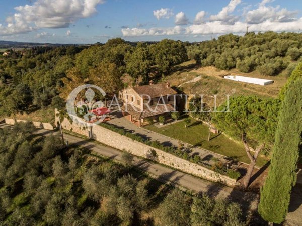 casa indipendente in vendita a Cetona