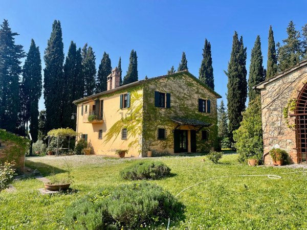 casa indipendente in vendita a Cetona