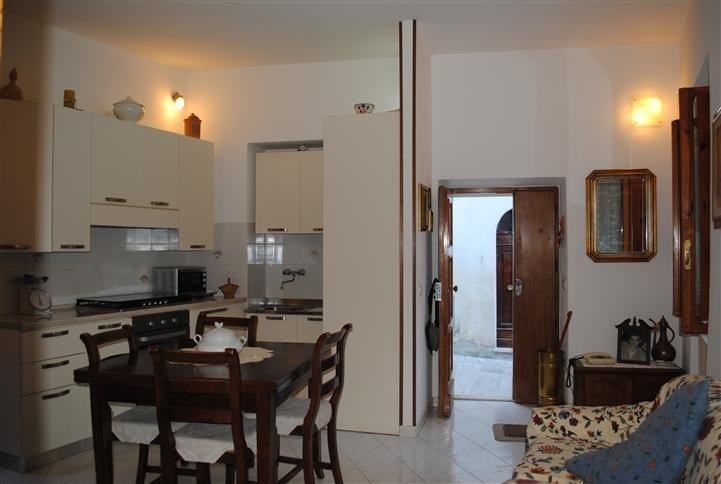 casa indipendente in vendita a Cetona