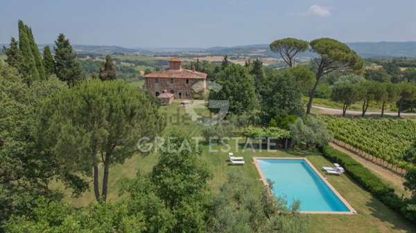 casale in vendita a Cetona