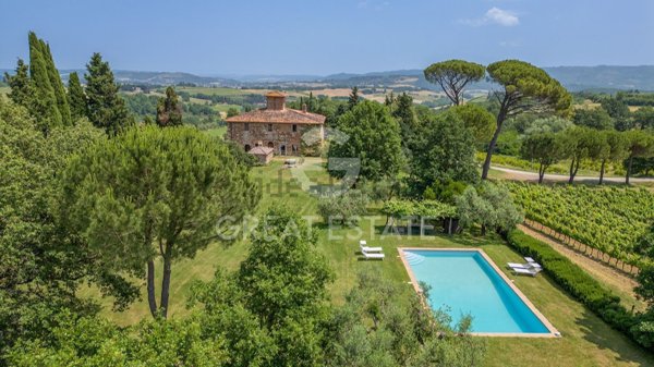 casale in vendita a Cetona