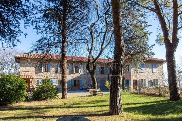 casale in vendita a Cetona