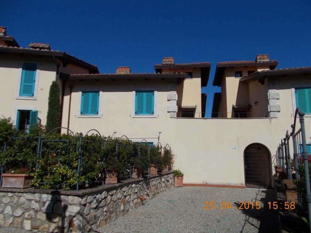 appartamento in vendita a Cetona