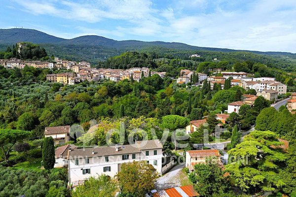 casa indipendente in vendita a Cetona