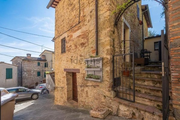 appartamento in vendita a Cetona