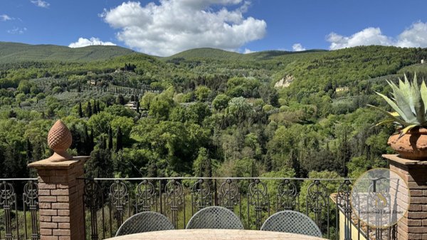 appartamento in vendita a Cetona in zona Piazze