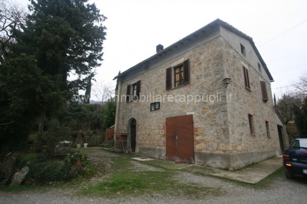 casa indipendente in vendita a Cetona