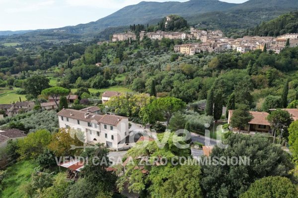 casa indipendente in vendita a Cetona