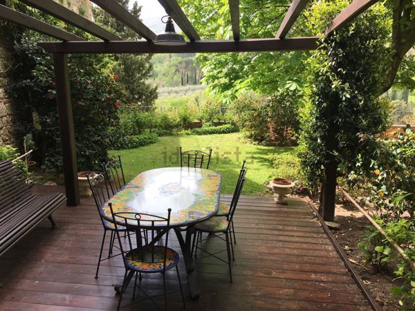 casa indipendente in vendita a Cetona