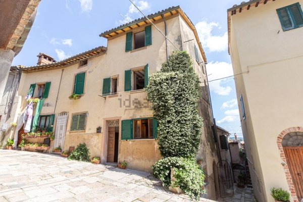 appartamento in vendita a Cetona