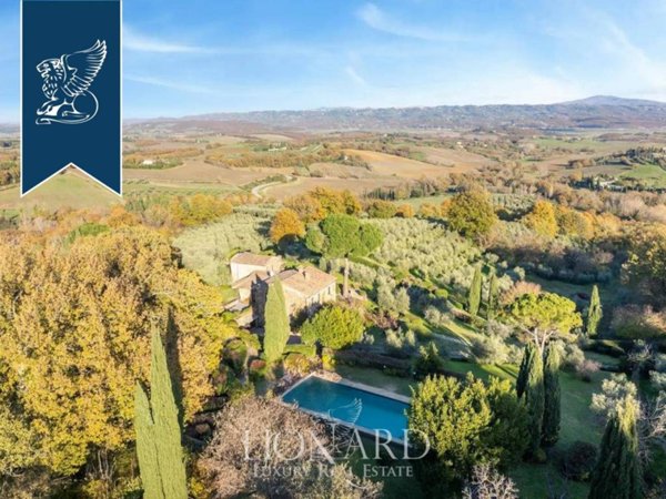 casa indipendente in vendita a Cetona