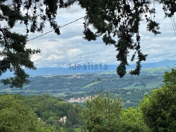 casa indipendente in vendita a Cetona