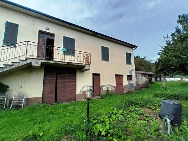 casa indipendente in vendita a Cetona