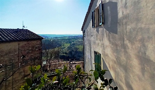 casa indipendente in vendita a Cetona