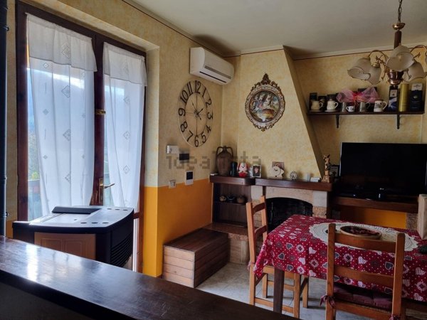 appartamento in vendita a Cetona in zona Piazze