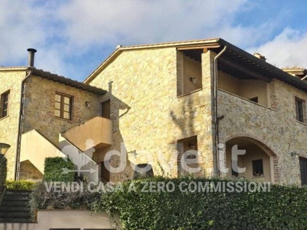 appartamento in vendita a Cetona in zona Piazze