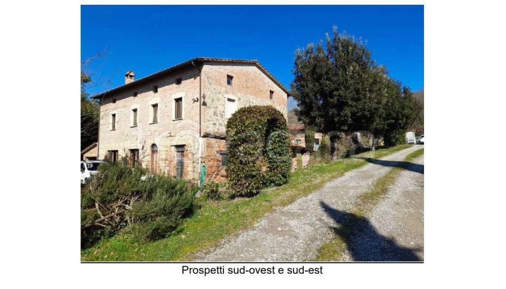 casa indipendente in vendita a Cetona