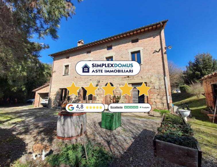 casa indipendente in vendita a Cetona