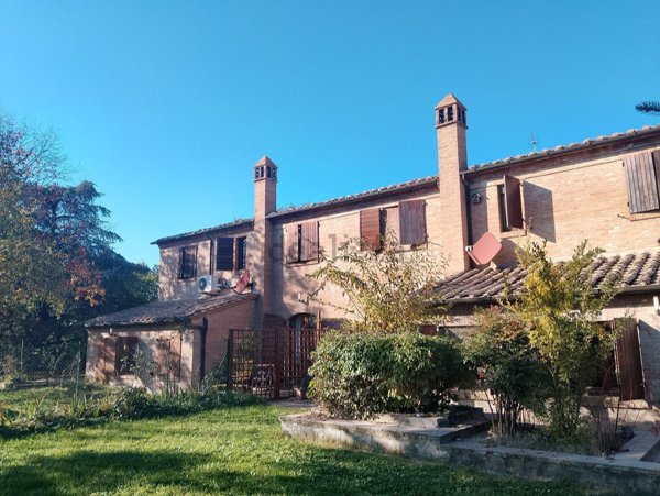 casa indipendente in vendita a Chianciano Terme