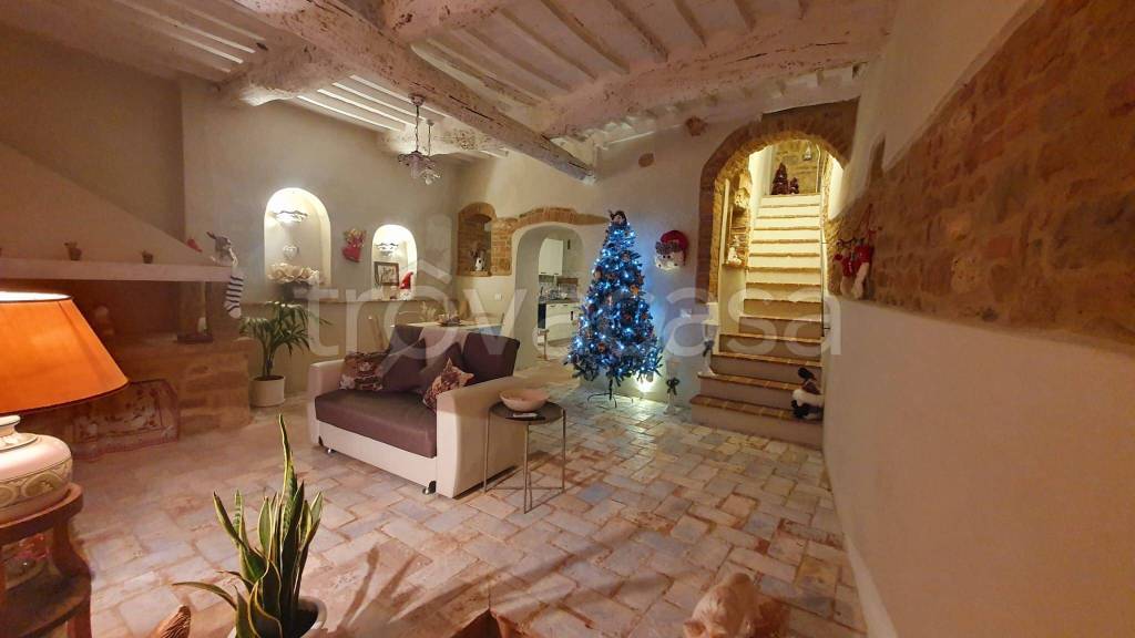 casa indipendente in vendita a Chianciano Terme