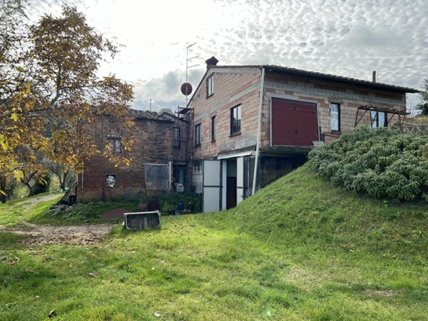 pentavano in vendita a Chianciano Terme