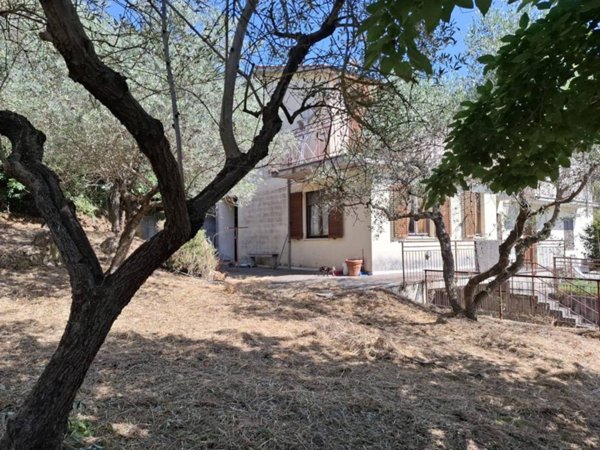 casa indipendente in vendita a Chianciano Terme