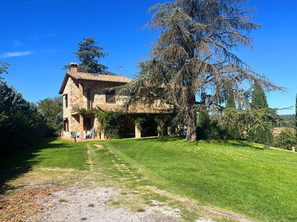 casa indipendente in vendita a Chianciano Terme