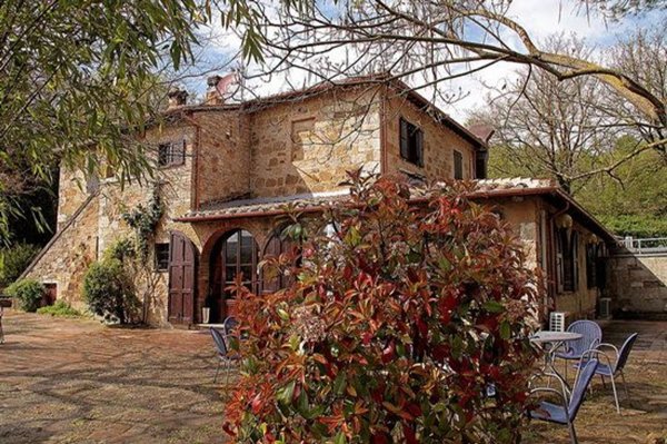 casale in vendita a Chianciano Terme