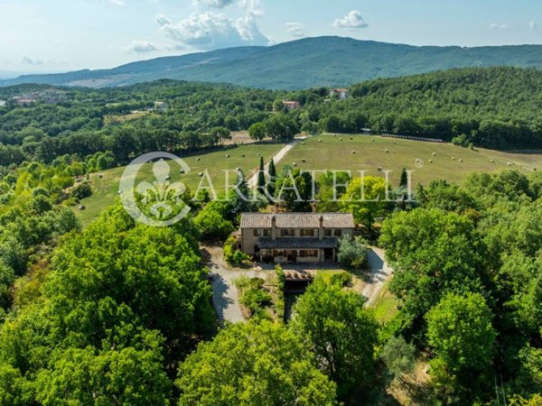 casale in vendita a Chianciano Terme
