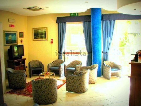 negozio in vendita a Chianciano Terme