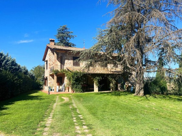 casa indipendente in vendita a Chianciano Terme