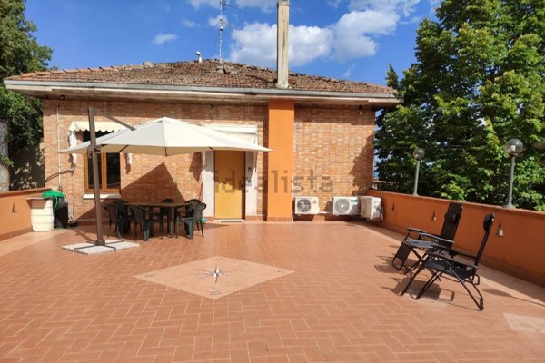 casa indipendente in vendita a Chianciano Terme