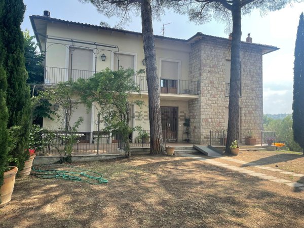 casa indipendente in vendita a Chianciano Terme
