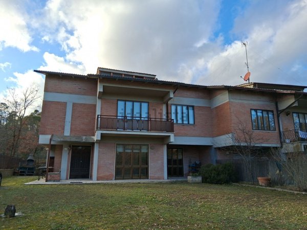 casa indipendente in vendita a Chianciano Terme